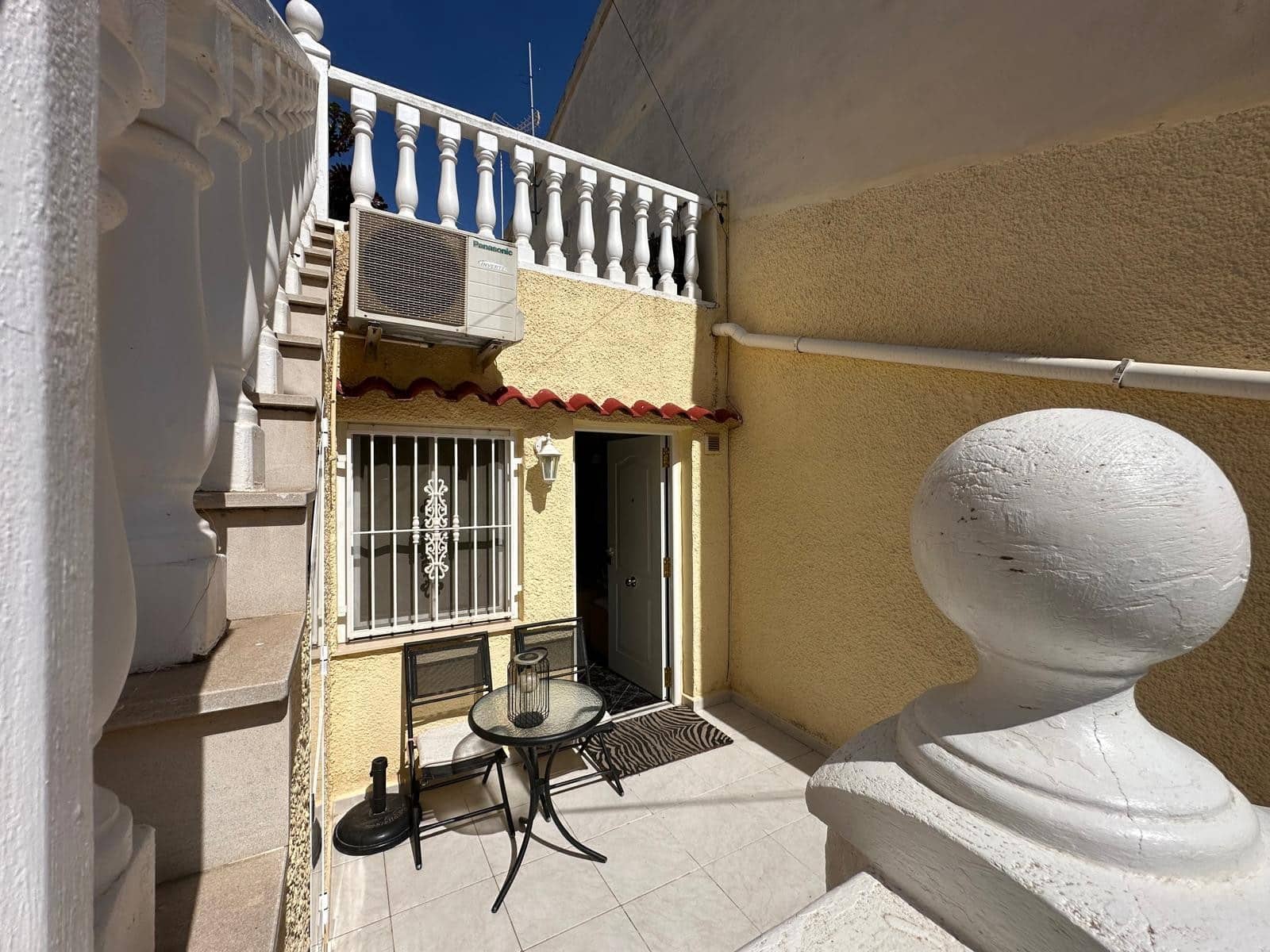 1 soveværelse Semi-Rækkehus til salg i La Marina - € 95.000 (Ref: 9782489)