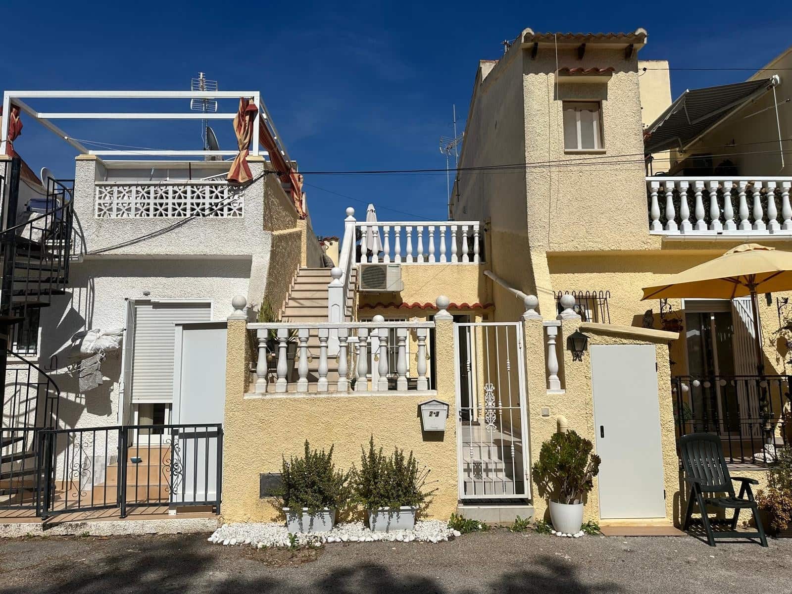 1 soveværelse Semi-Rækkehus til salg i La Marina - € 95.000 (Ref: 9782489)