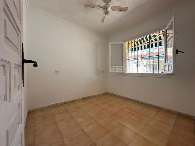 1 soverom Kjedet enebolig til salgs i La Marina, Elche / Elx - € 79 900 (Ref: 9784468)