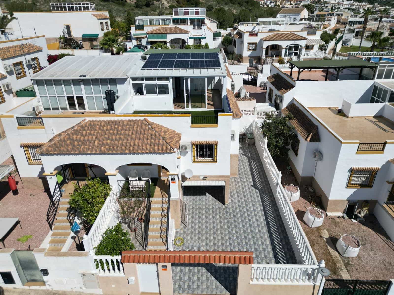 3 sypialnia Willa na sprzedaż w La Marina z basenem garażem - 195 000 € (Ref: 9787566)