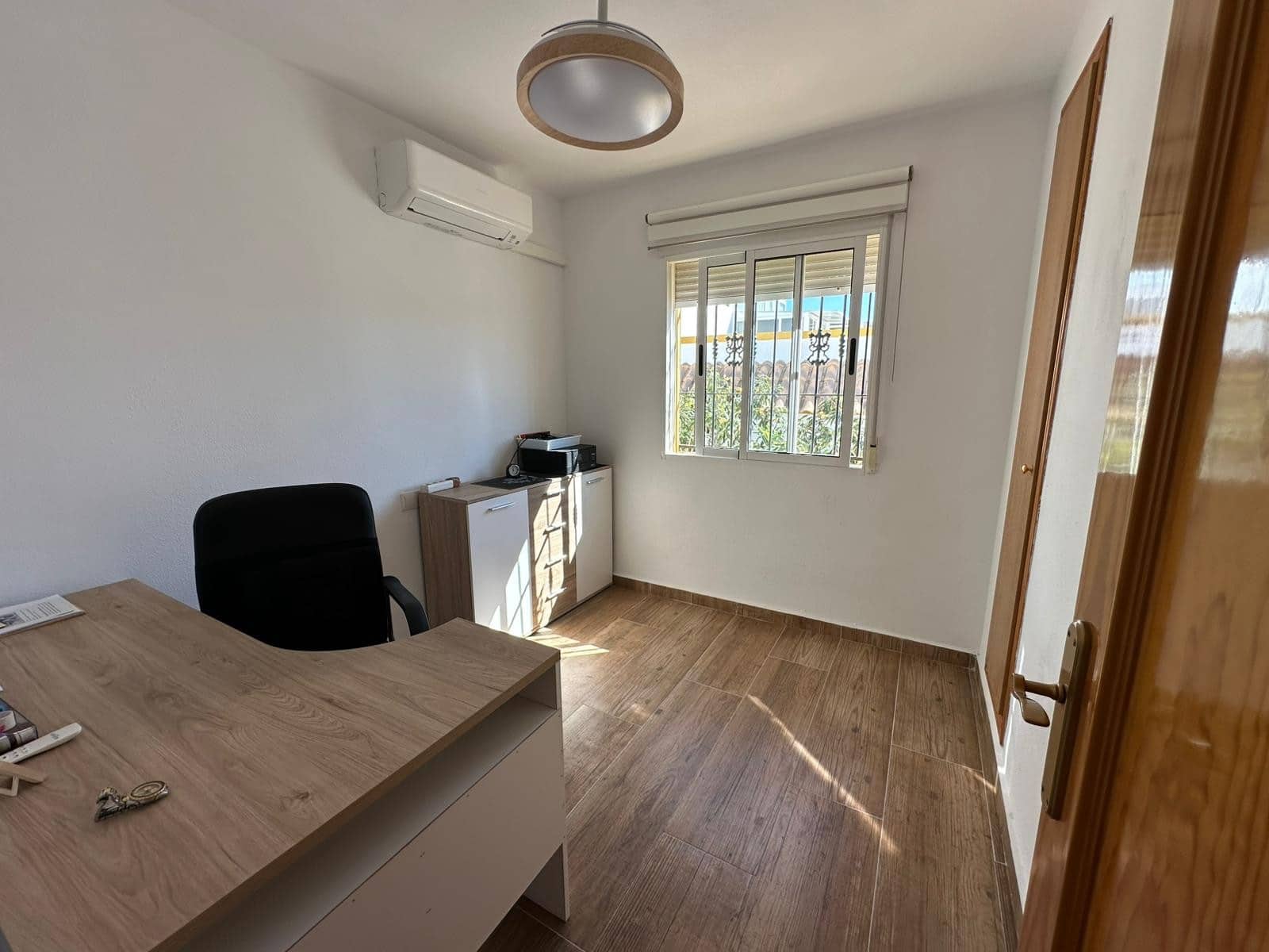 3 sypialnia Willa na sprzedaż w La Marina z basenem garażem - 195 000 € (Ref: 9787566)