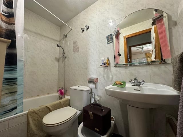 2 Zimmer Doppelhaus zu verkaufen in La Marina, Elche / Elx mit Garage - 135.000 € (Ref: 9795073)