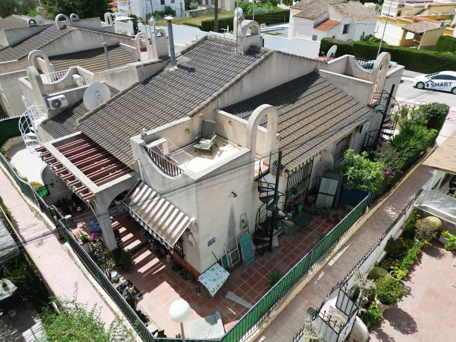 2 Zimmer Doppelhaus zu verkaufen in La Marina mit Garage - 135.000 € (Ref: 9795073)