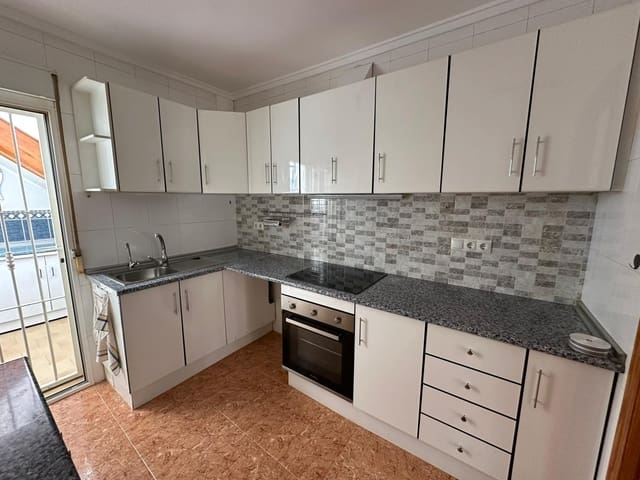 2 quarto Moradia Geminada para venda em La Marina, Elche / Elx com piscina garagem - 208 000 € (Ref: 9797755)