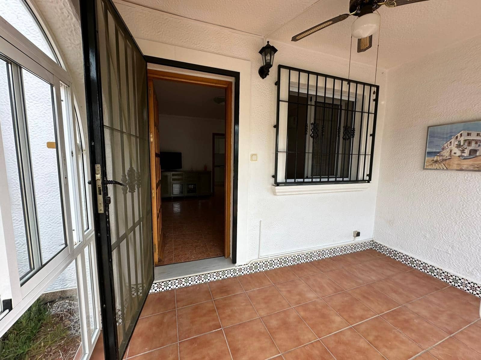 2 soverom Kjedet enebolig til salgs i La Marina med svømmebasseng garasje - € 208 000 (Ref: 9797755)