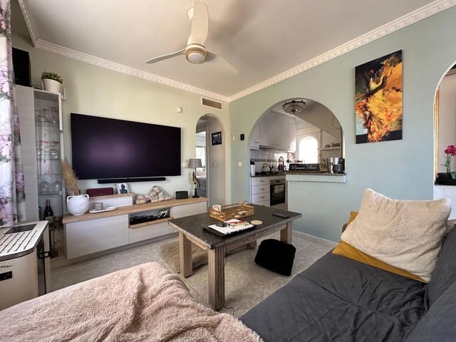 3 Zimmer Villa zu verkaufen in La Marina, Elche / Elx mit Pool Garage - 299.900 € (Ref: 9814617)