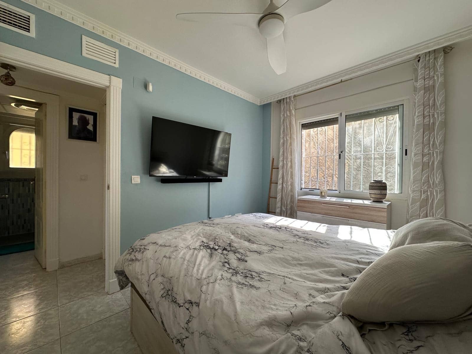 3 Zimmer Villa zu verkaufen in La Marina mit Pool Garage - 299.900 € (Ref: 9814617)
