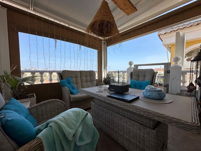 3 Zimmer Villa zu verkaufen in La Marina, Elche / Elx mit Pool Garage - 299.900 € (Ref: 9814617)