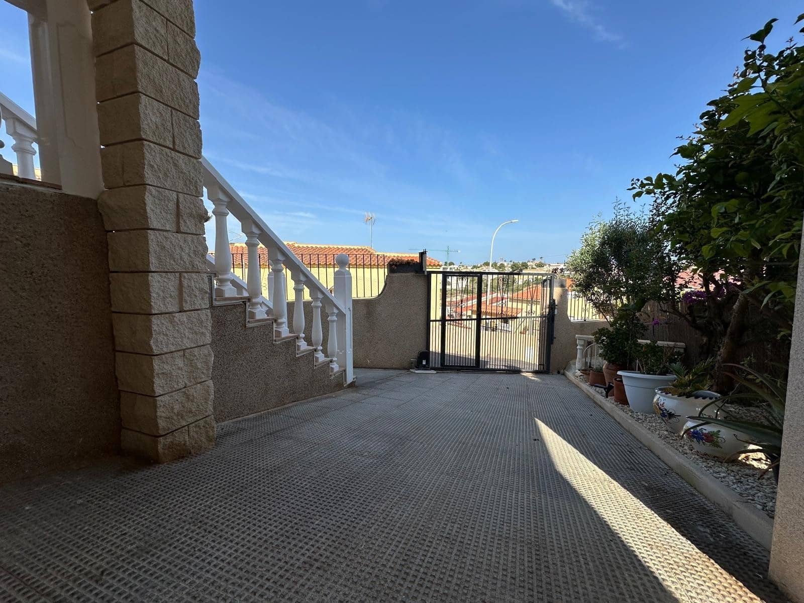 3 Zimmer Villa zu verkaufen in La Marina mit Pool Garage - 299.900 € (Ref: 9814617)