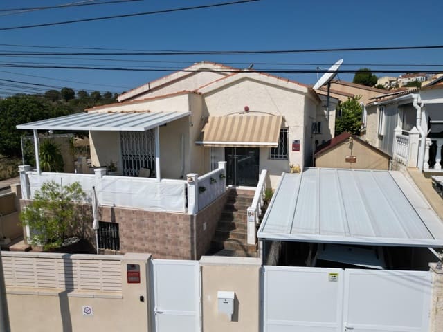 3 Zimmer Villa zu verkaufen in La Marina, Elche / Elx mit Garage - 245.000 € (Ref: 9858653)