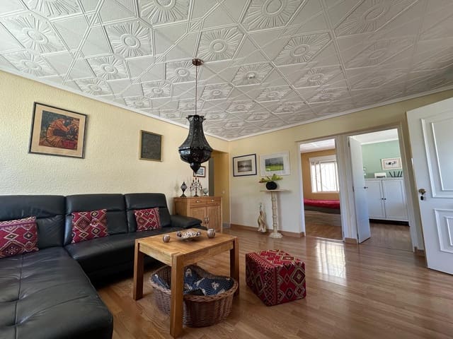 3 soveværelse Villa til salg i La Marina, Elche / Elx med swimmingpool garage - € 380.000 (Ref: 9867315)