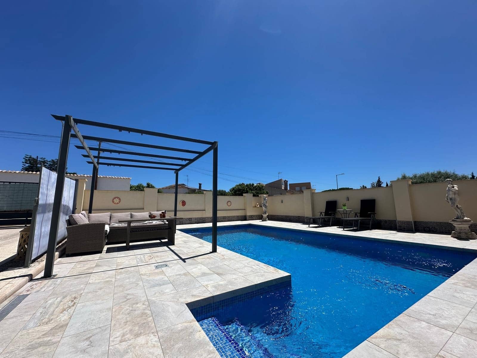 3 soveværelse Villa til salg i La Marina med swimmingpool garage - € 380.000 (Ref: 9867315)