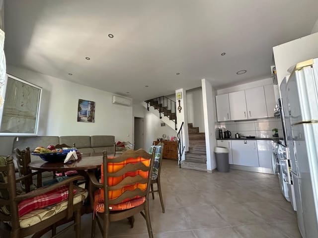 4 soverom Hus til salgs i La Marina, Elche / Elx - € 175 500 (Ref: 9867469)