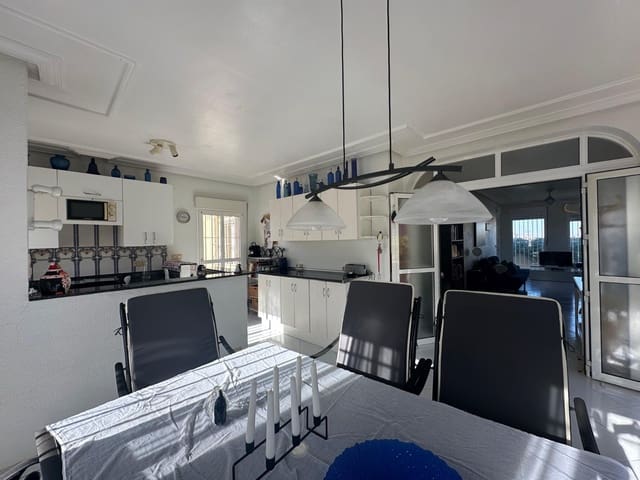 2 soveværelse Villa til salg i La Marina, Elche / Elx med garage - € 195.000 (Ref: 9893086)