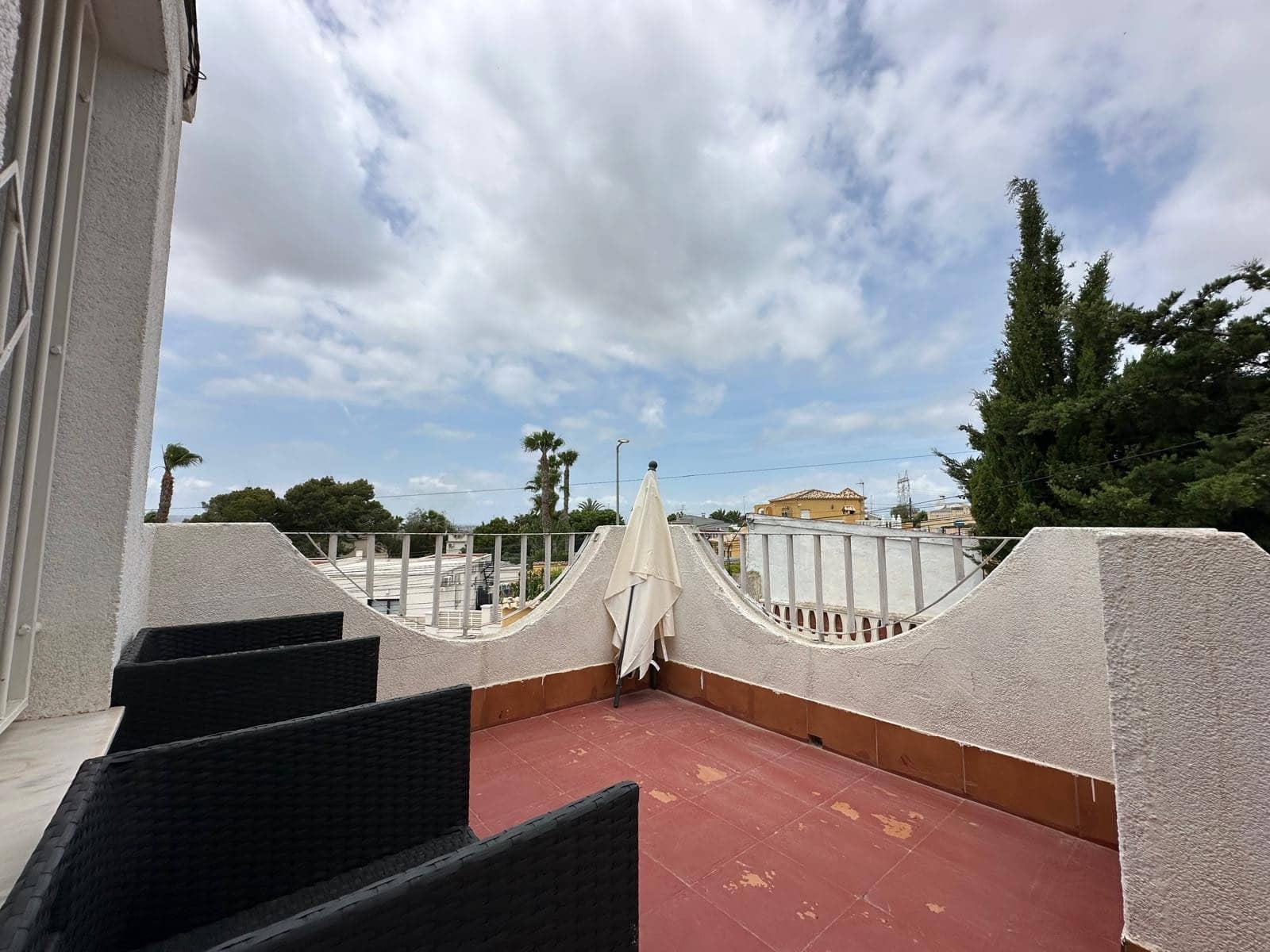Chalet de 3 habitaciones en La Marina en venta con piscina garaje - 215.000 € (Ref: 9902102)