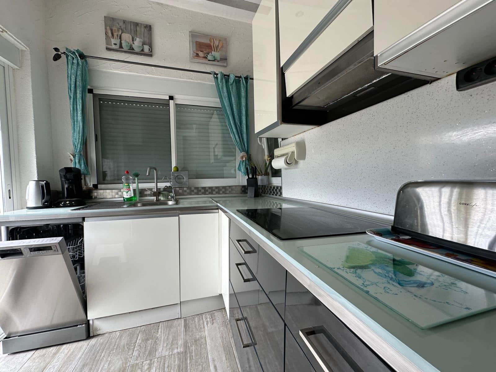 Chalet de 3 habitaciones en La Marina en venta con piscina garaje - 215.000 € (Ref: 9902102)