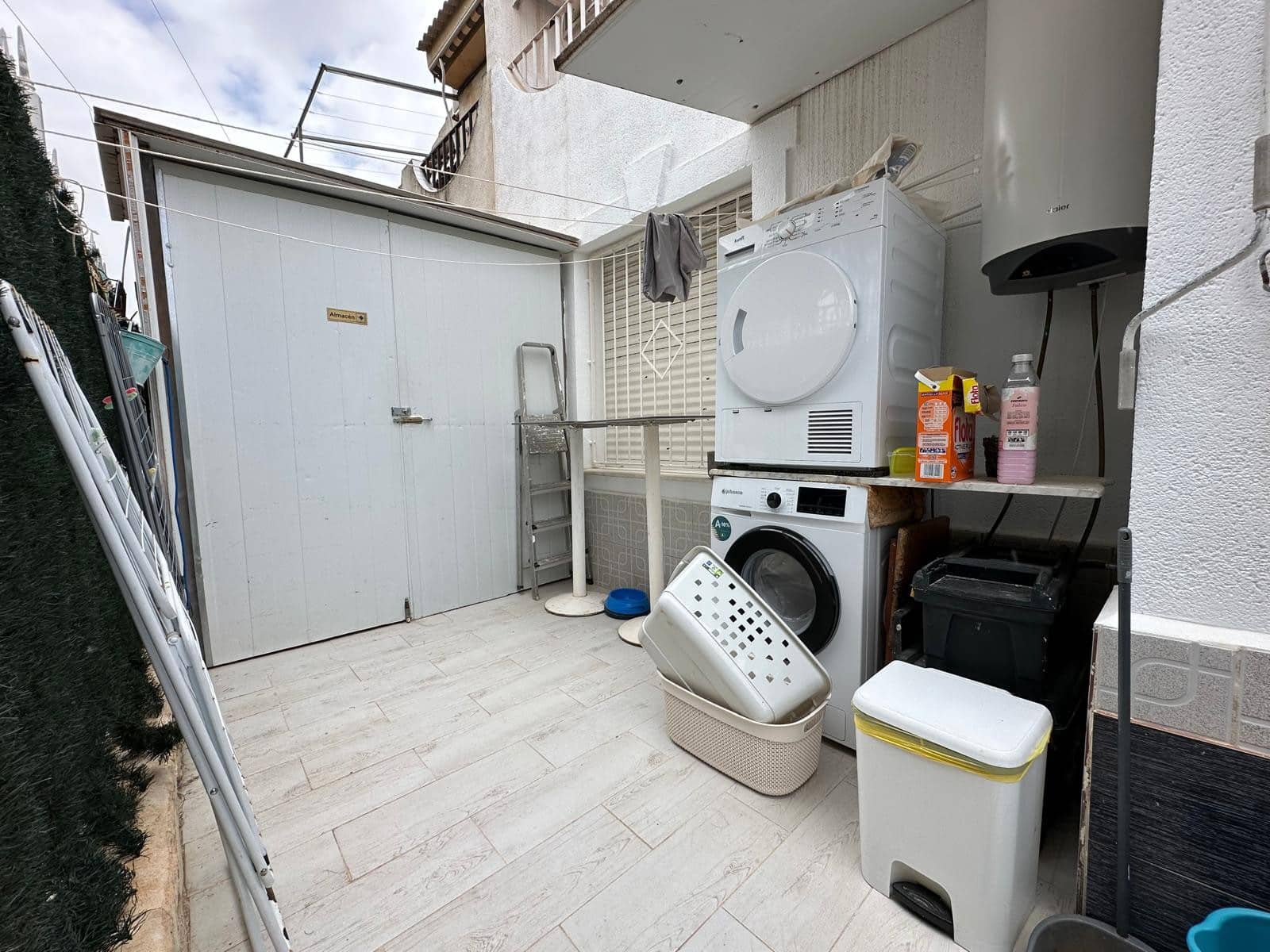 Chalet de 3 habitaciones en La Marina en venta con piscina garaje - 215.000 € (Ref: 9902102)