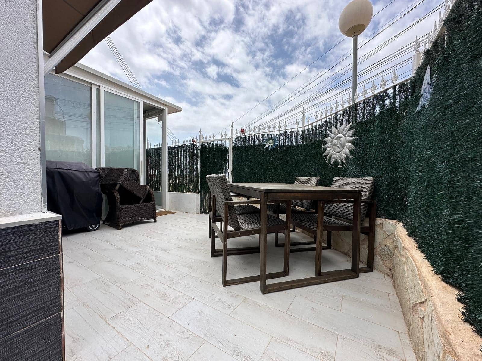 Chalet de 3 habitaciones en La Marina en venta con piscina garaje - 215.000 € (Ref: 9902102)