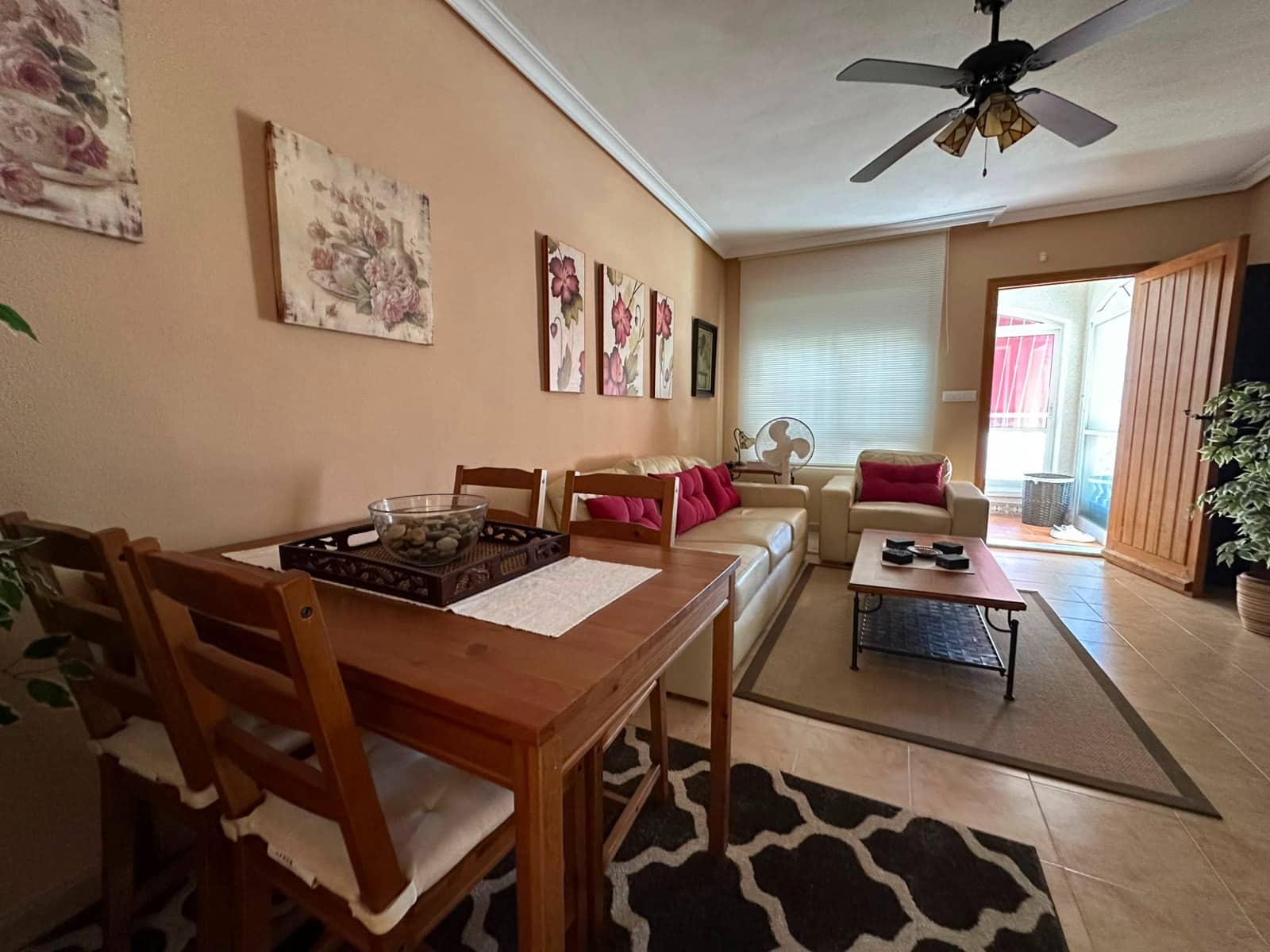 3 bedroom Villa for sale in La Marina with pool - € 190,000 (Ref: 9905178)
