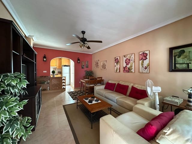 3 bedroom Villa for sale in La Marina, Elche / Elx with pool - € 190,000 (Ref: 9905178)