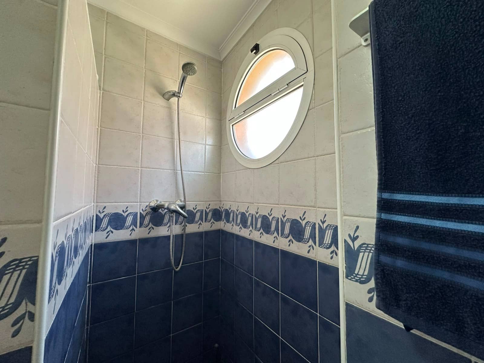 3 bedroom Villa for sale in La Marina with pool - € 190,000 (Ref: 9905178)