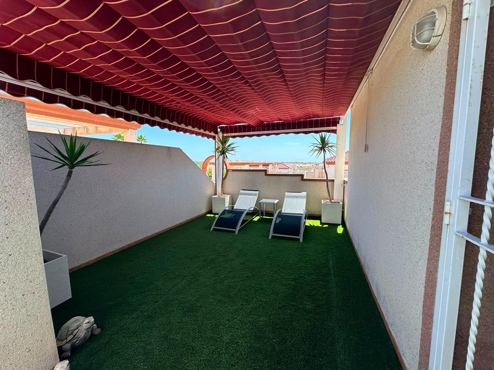 3 bedroom Villa for sale in La Marina with pool - € 190,000 (Ref: 9905178)