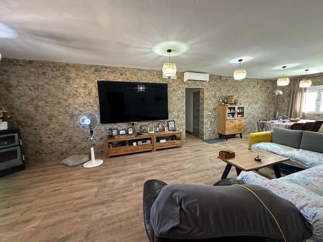 4 Zimmer Finca/Landgut zu verkaufen in Dolores mit Pool Garage - 630.000 € (Ref: 9918904)
