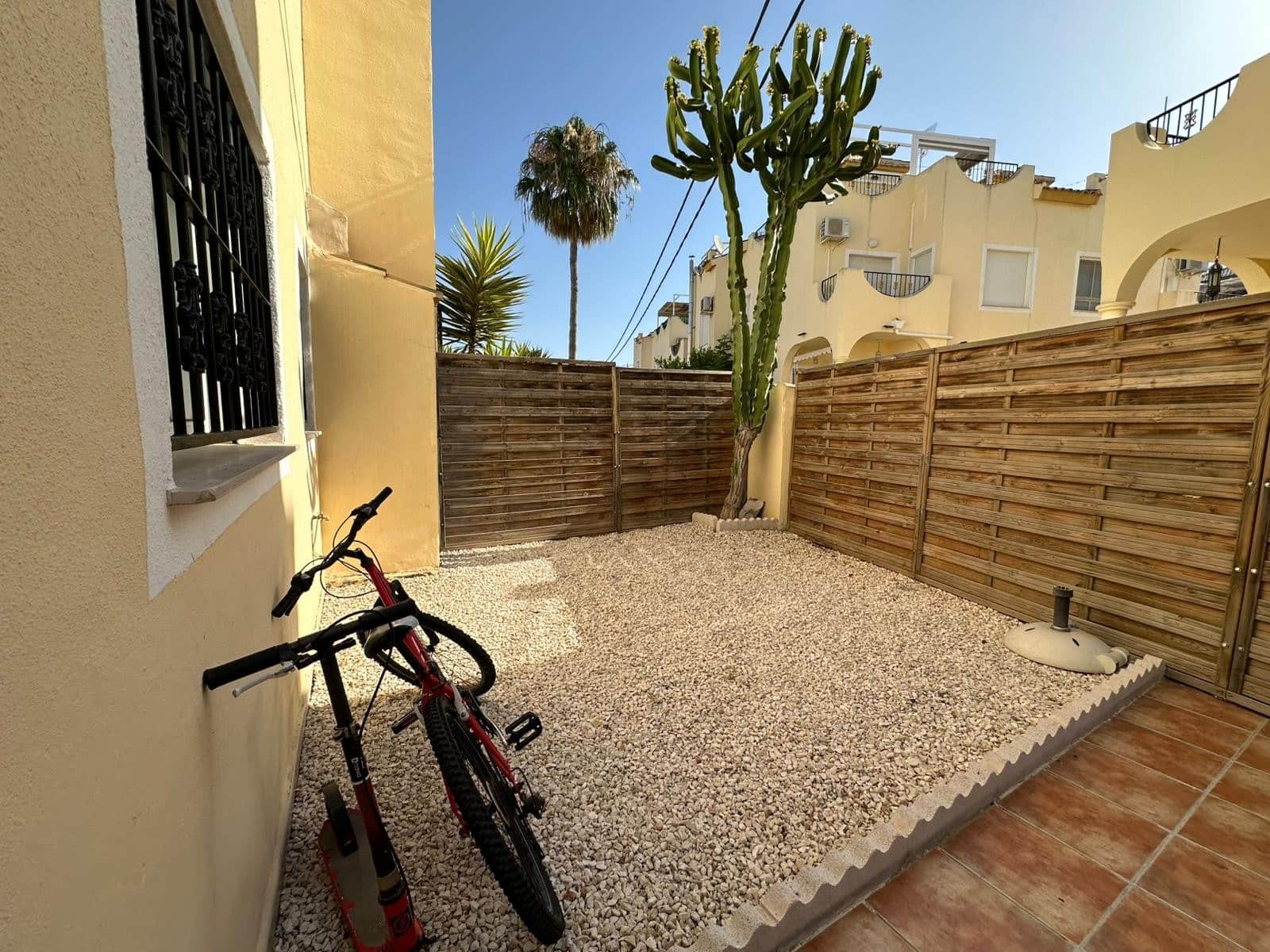 3 chambre Villa/Maison à vendre à La Marina avec piscine - 189 500 € (Ref: 9927729)