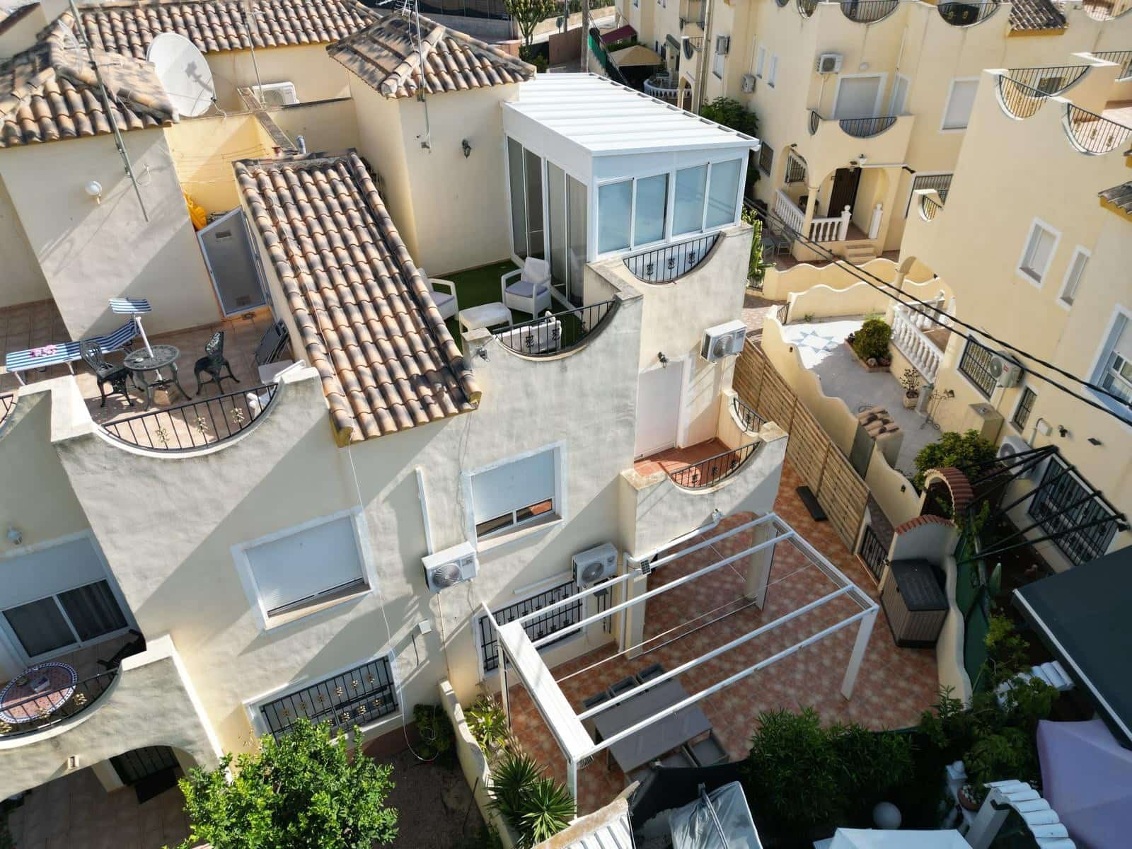 3 chambre Villa/Maison à vendre à La Marina avec piscine - 189 500 € (Ref: 9927729)