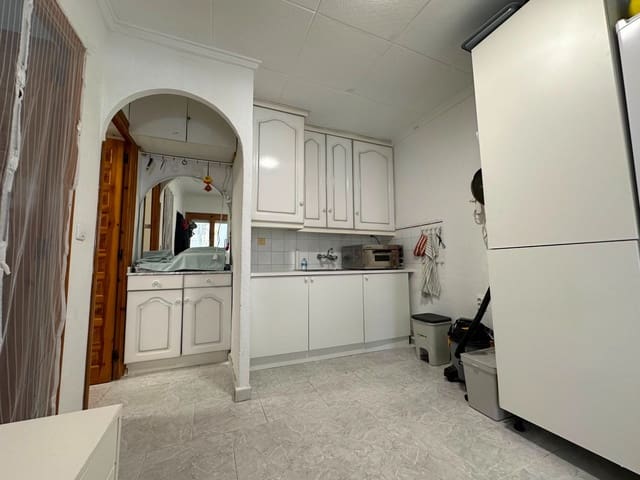 2 soveværelse Byhus til salg i La Marina, Elche / Elx - € 145.000 (Ref: 9946612)