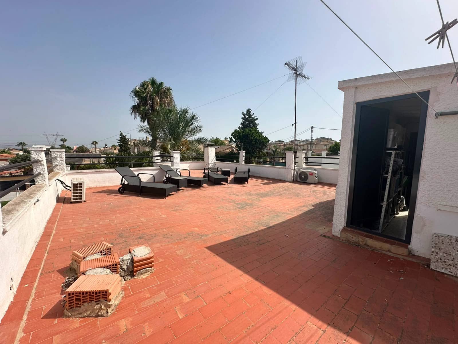 3 bedroom Villa for sale in La Marina with pool garage - € 475,000 (Ref: 9965896)
