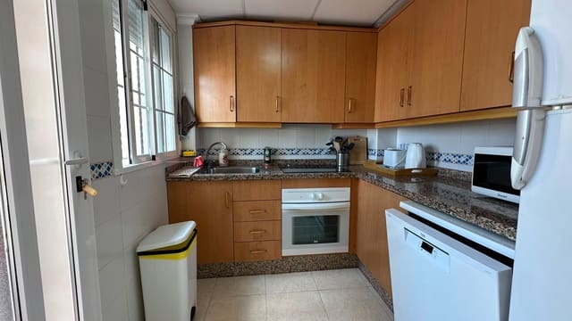 Pareado de 3 habitaciones en La Marina, Elche / Elx en venta con piscina - 219.000 € (Ref: 9984015)