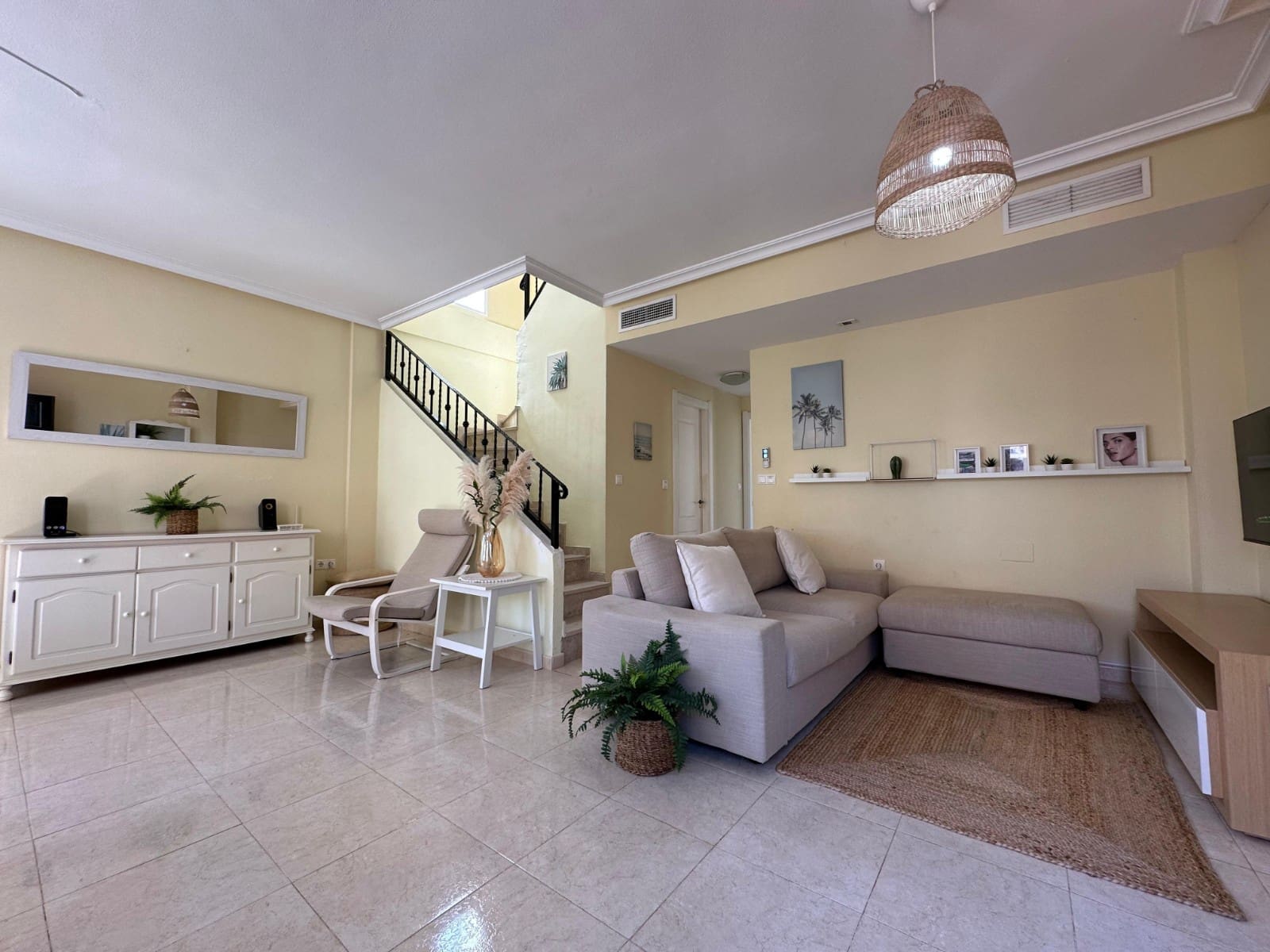 3 sypialnia Dom blizniak na sprzedaż w La Marina z basenem - 209 000 € (Ref: 9984015)