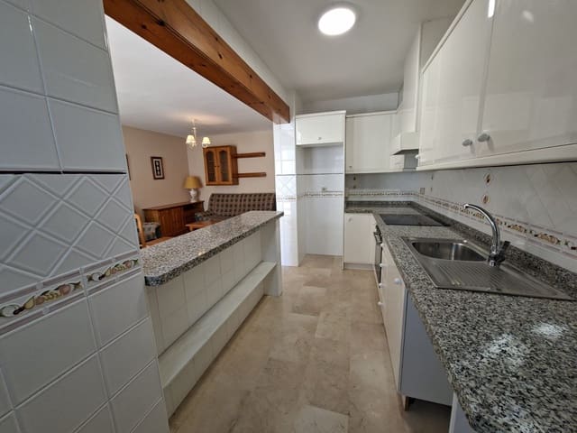 2 slaapkamer Bungalow te koop in Villamartin, Orihuela met zwembad - € 215.000 (Ref: 9987333)