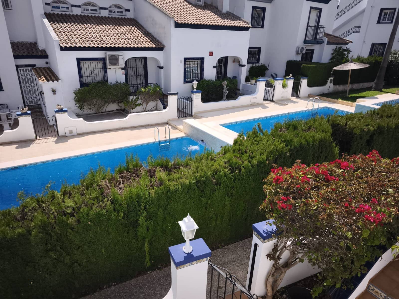 2 slaapkamer Bungalow te koop in Orihuela Costa met zwembad - € 215.000 (Ref: 9987333)