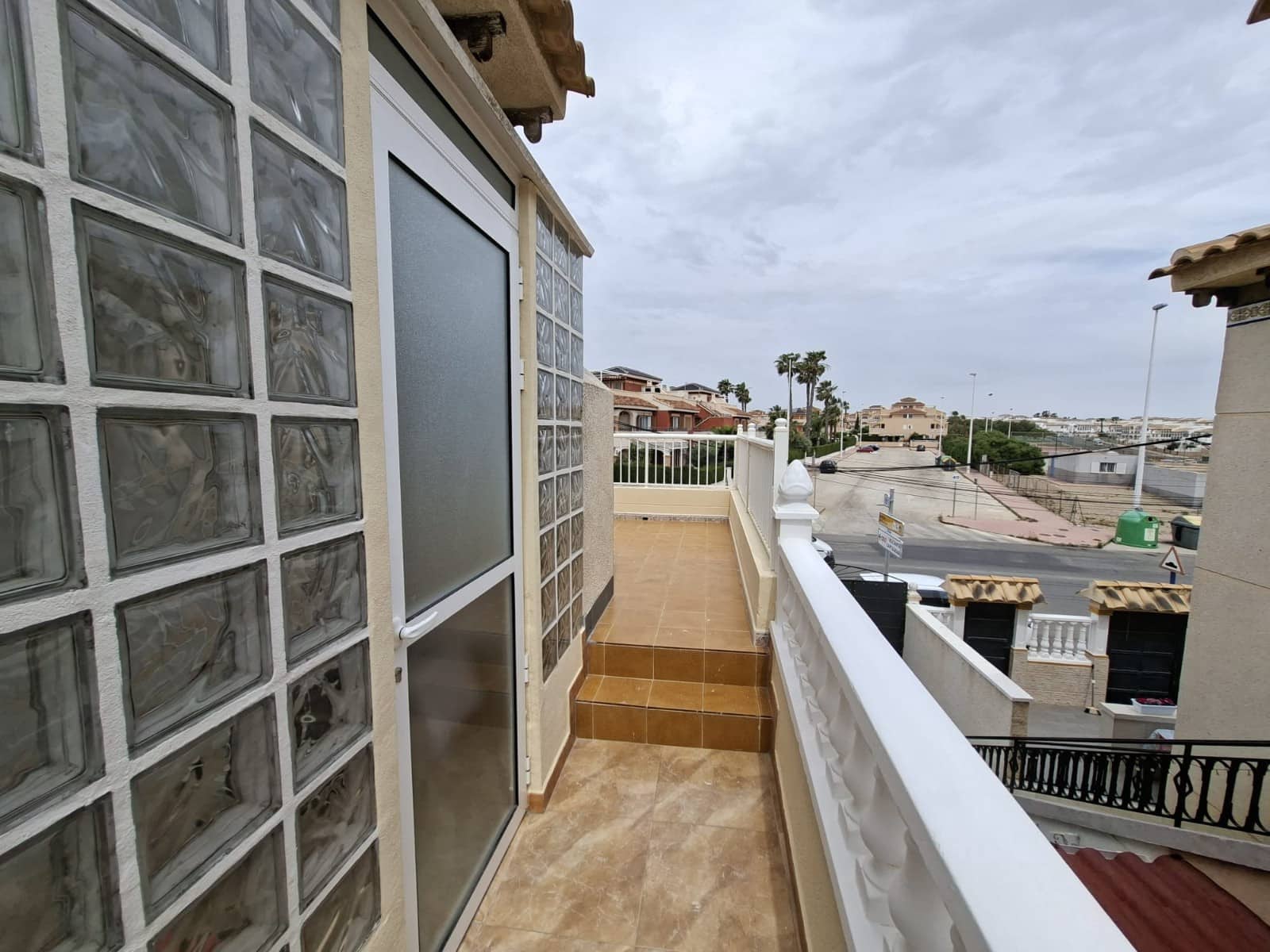 2 soveværelse Byhus til salg i Orihuela Costa med swimmingpool garage - € 169.000 (Ref: 9989467)