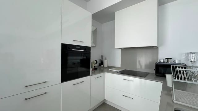 3 soverom Kjedet enebolig til salgs i La Marina, Elche / Elx med svømmebasseng garasje - € 459 000 (Ref: 9990932)