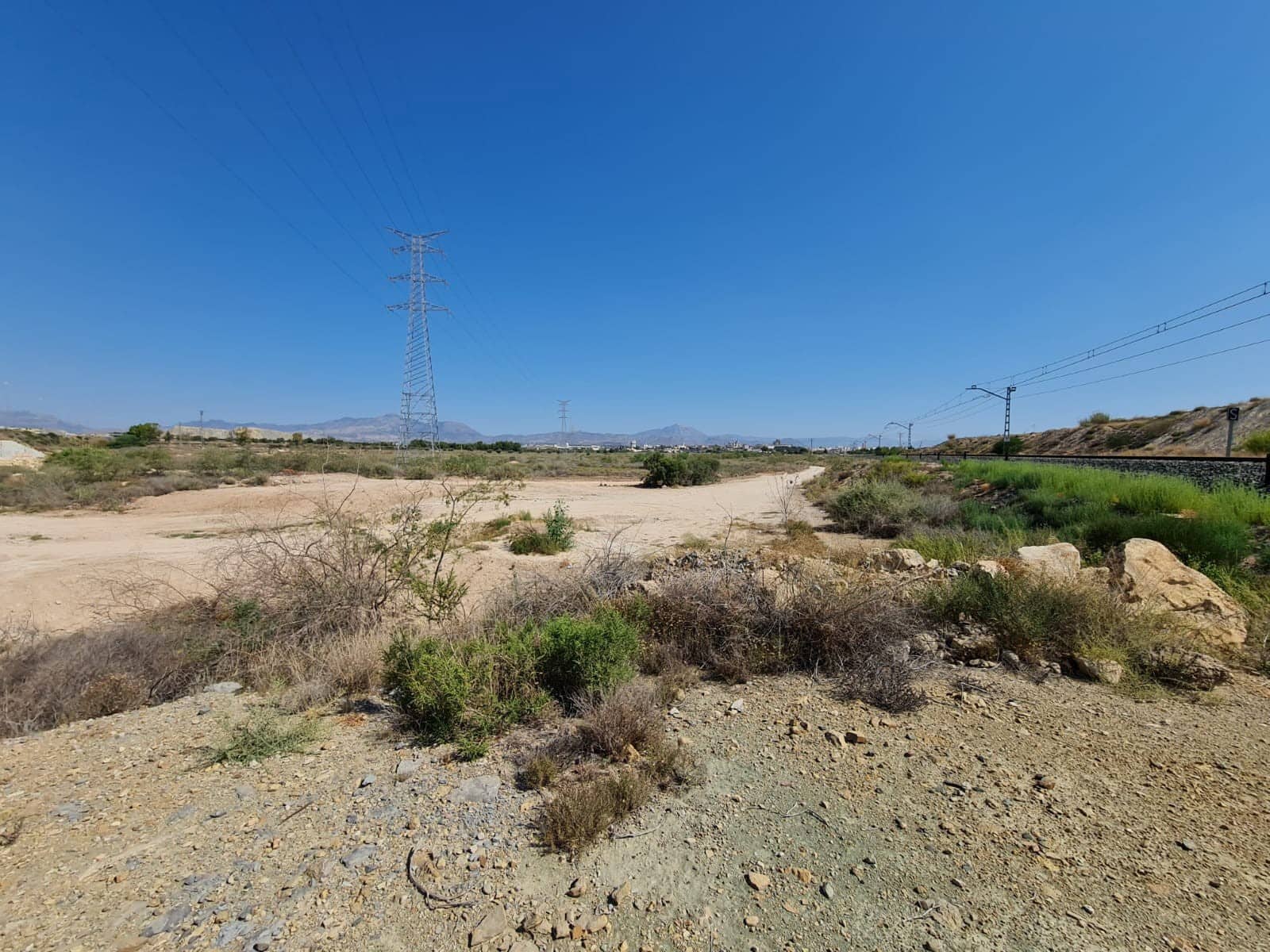 Bouwgrond te koop in Alicante stad - € 89.000 (Ref: 9996300)