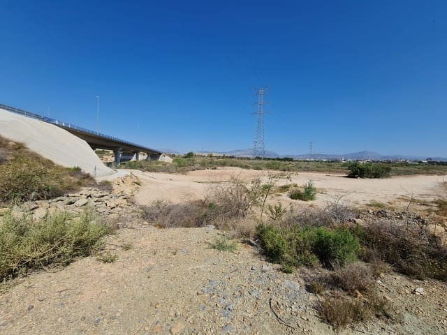Bouwgrond te koop in Alicante stad - € 89.000 (Ref: 9996300)
