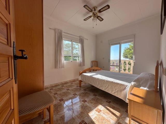 4 camera da letto Casa in vendita in La Marina, Elche / Elx - 180.000 € (Rif: 9997517)