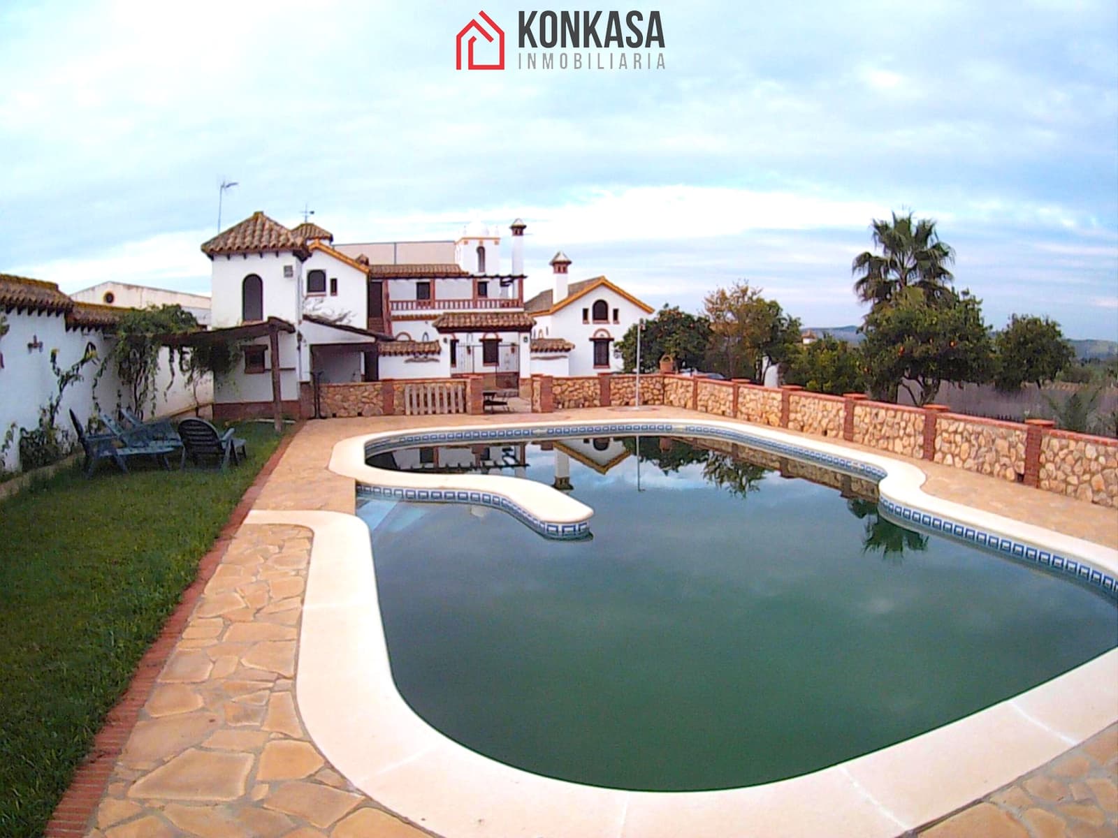 6 bedroom Finca/Country House for sale in Arcos de la Frontera with pool - € 475,000 (Ref: 9446785)