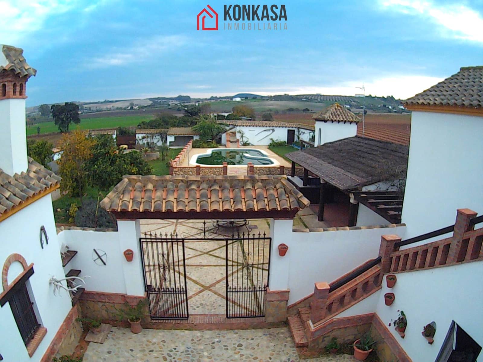 6 bedroom Finca/Country House for sale in Arcos de la Frontera with pool - € 475,000 (Ref: 9446785)