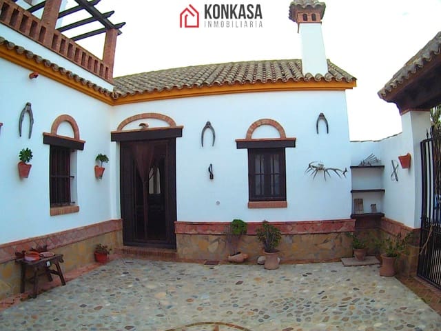 6 bedroom Finca/Country House for sale in Arcos de la Frontera with pool - € 475,000 (Ref: 9446785)