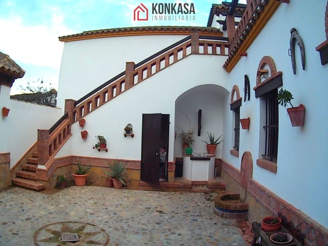 6 bedroom Finca/Country House for sale in Arcos de la Frontera with pool - € 475,000 (Ref: 9446785)