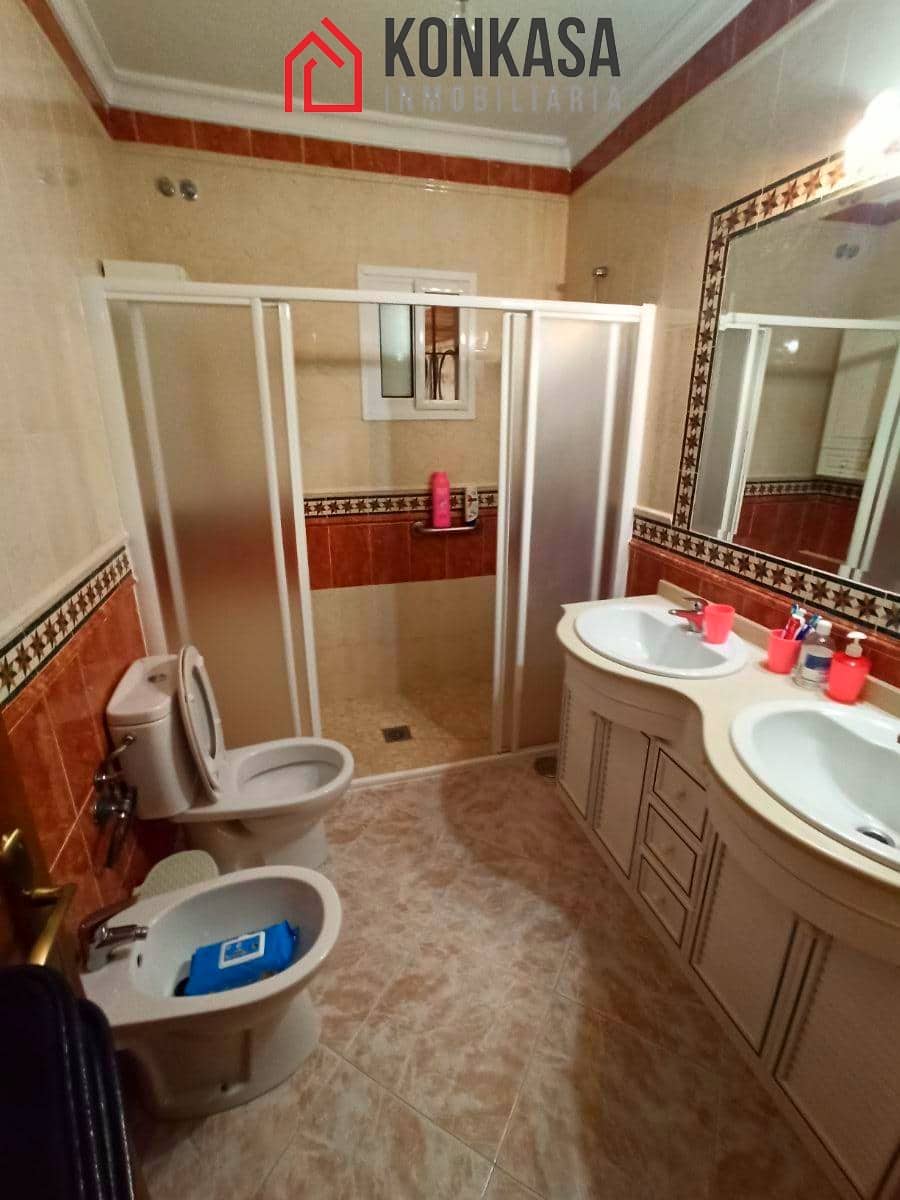 4 soverom Villa til salgs i Arcos de la Frontera med garasje - € 150 000 (Ref: 9446789)