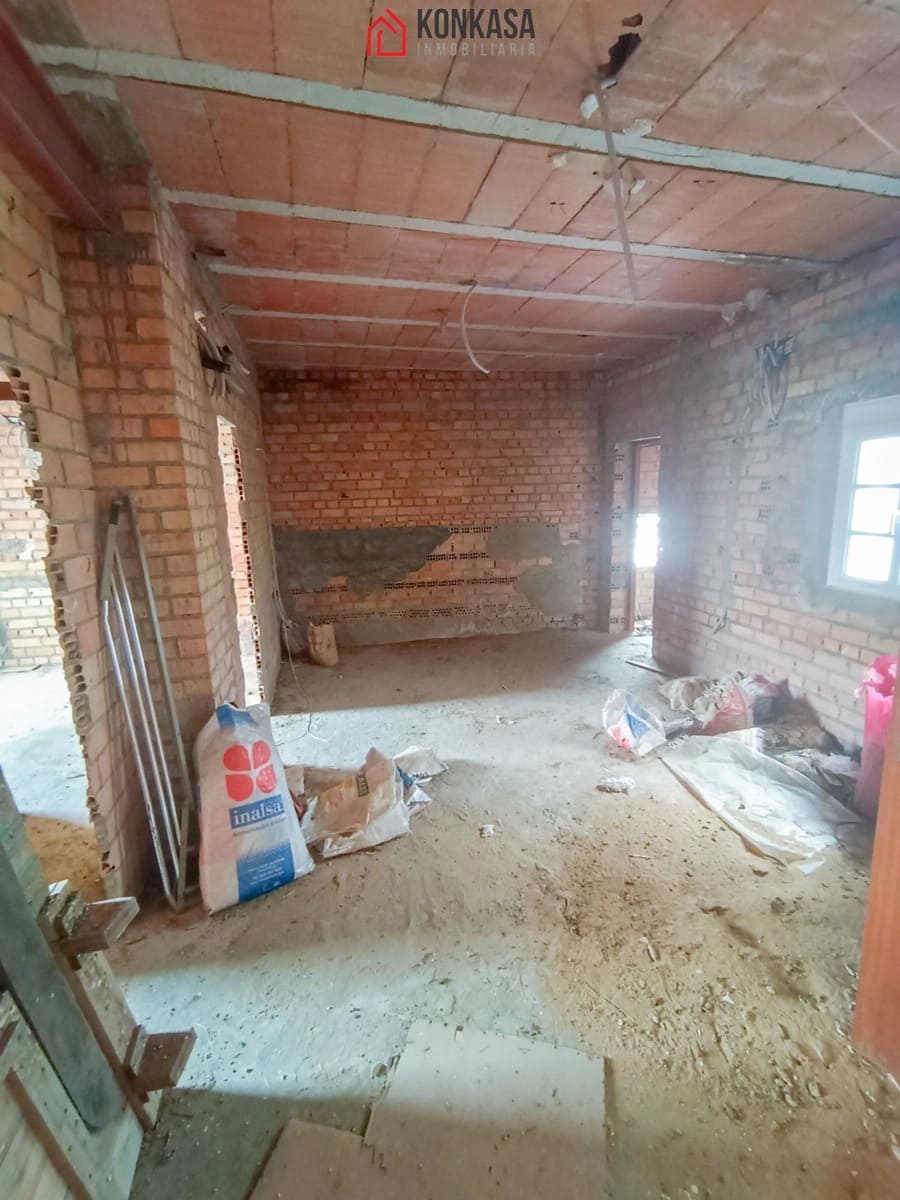 Casa de 4 habitaciones en Arcos de la Frontera en venta - 65.000 € (Ref: 9446790)