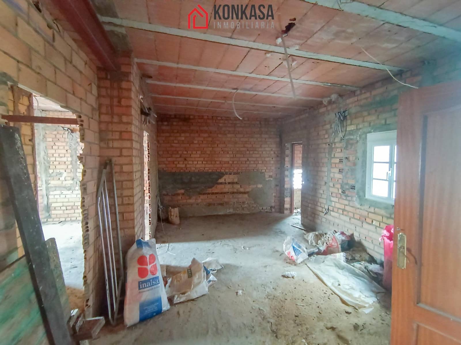 Casa de 4 habitaciones en Arcos de la Frontera en venta - 65.000 € (Ref: 9446790)