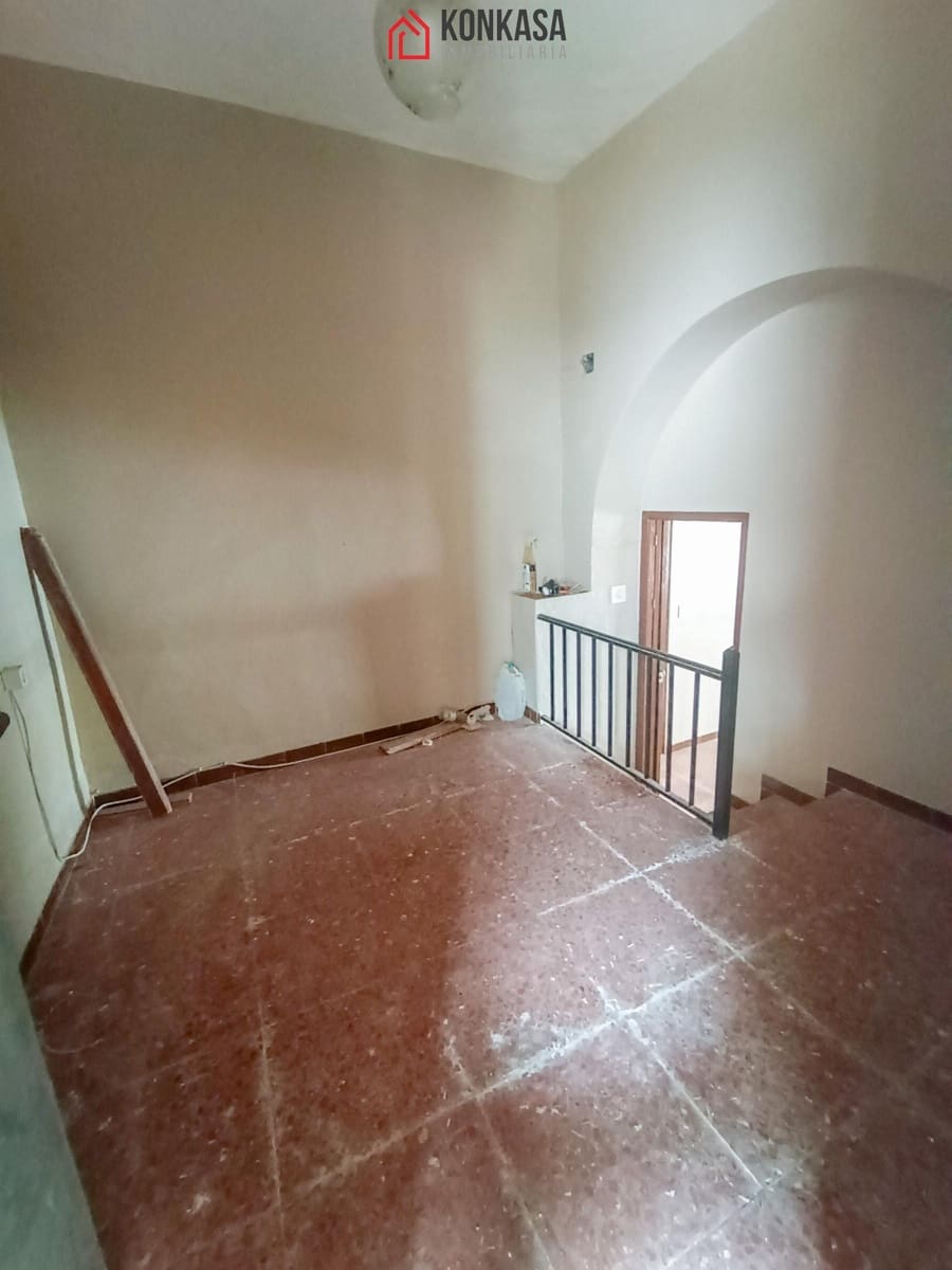 Casa de 4 habitaciones en Arcos de la Frontera en venta - 65.000 € (Ref: 9446790)