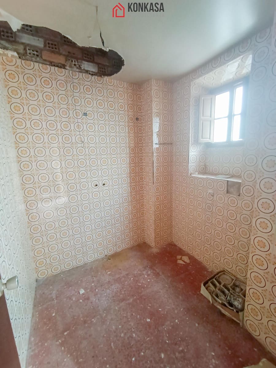 Casa de 4 habitaciones en Arcos de la Frontera en venta - 65.000 € (Ref: 9446790)
