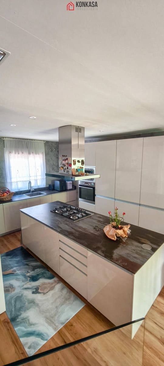 Casa de 3 habitaciones en Arcos de la Frontera en venta - 239.900 € (Ref: 9446794)